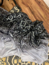 Load image into Gallery viewer, “Assuit Treat” 6mm 3 yard hand-painted silk bellydance veil
