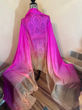 Load image into Gallery viewer, Oops! “Beachy Keen” 5mm 3 yard silk bellydance veil
